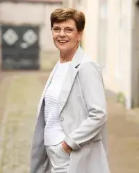 Travelplanner Eline Kloet, werkzaam sinds 1982 Specialisme Canada en Wintersport